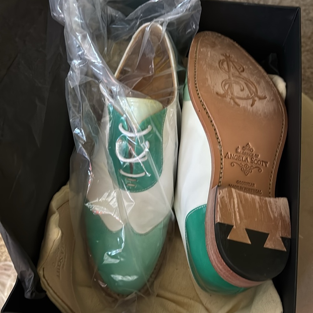 Angela Scott Wingtips Shoe - Picture 5 of 7